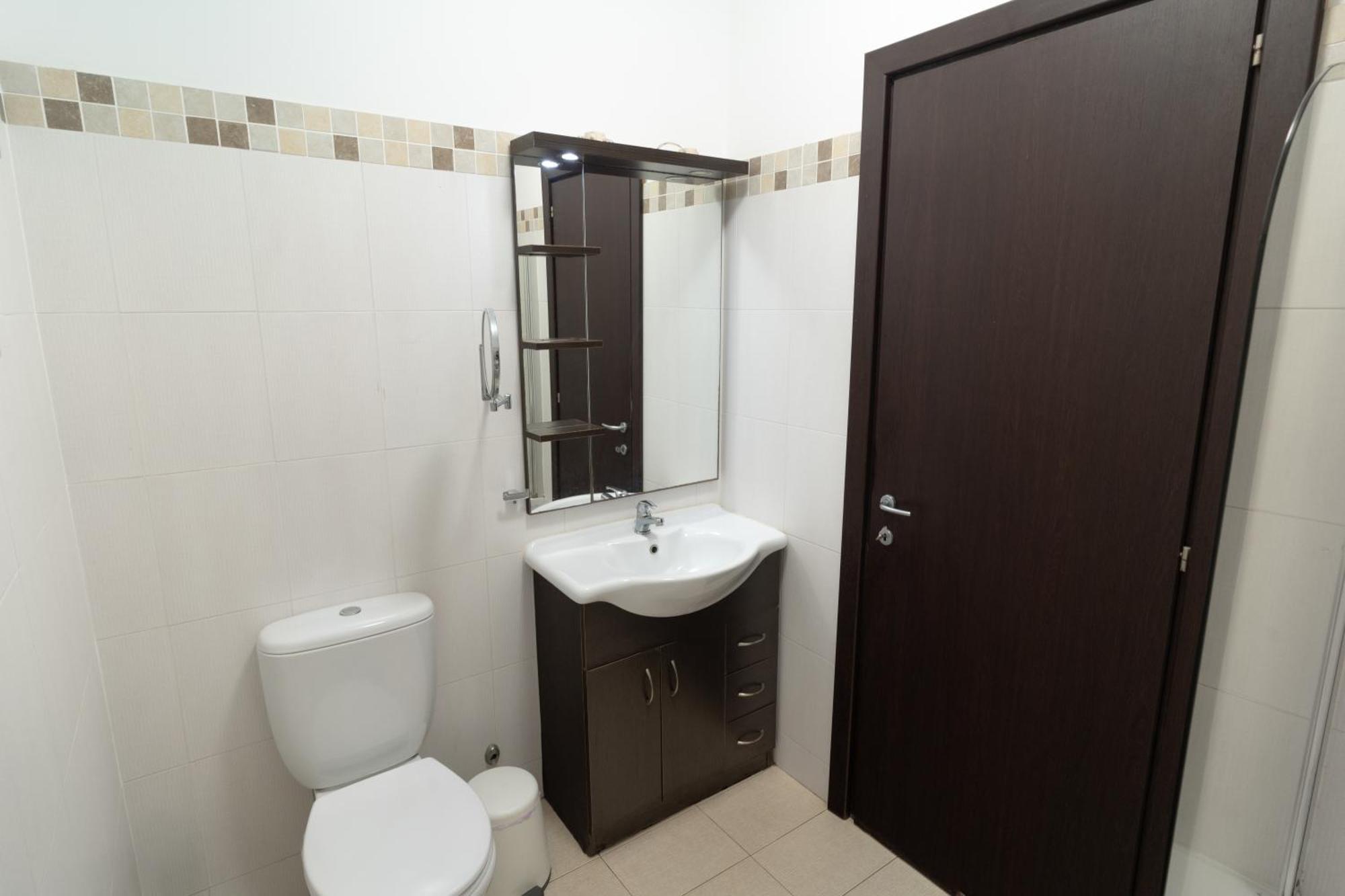 Violet Dusk City Center Flat Larnaca Ngoại thất bức ảnh