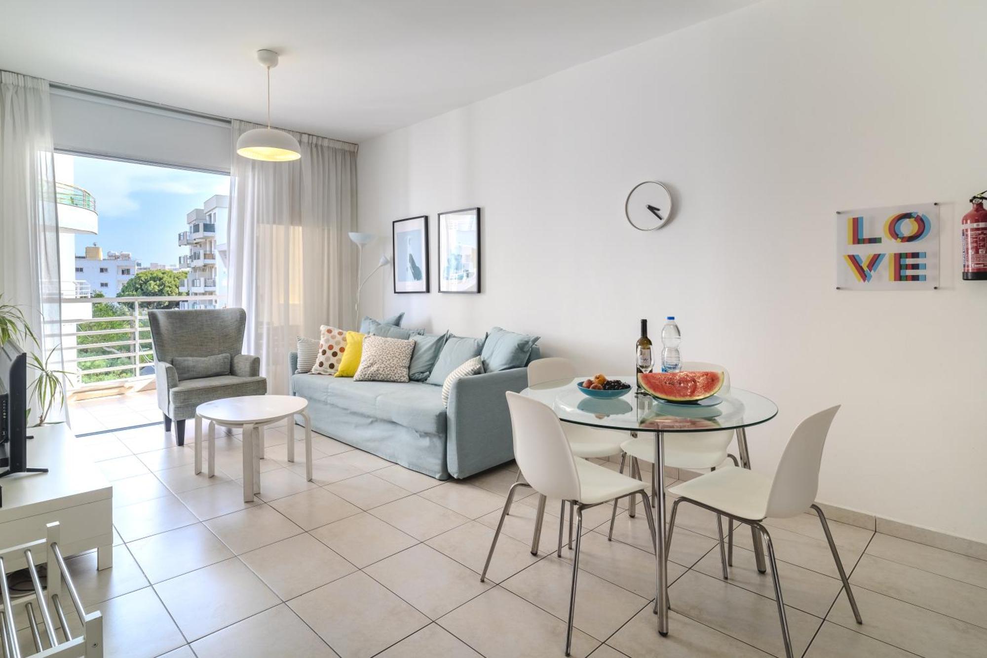 Violet Dusk City Center Flat Larnaca Ngoại thất bức ảnh